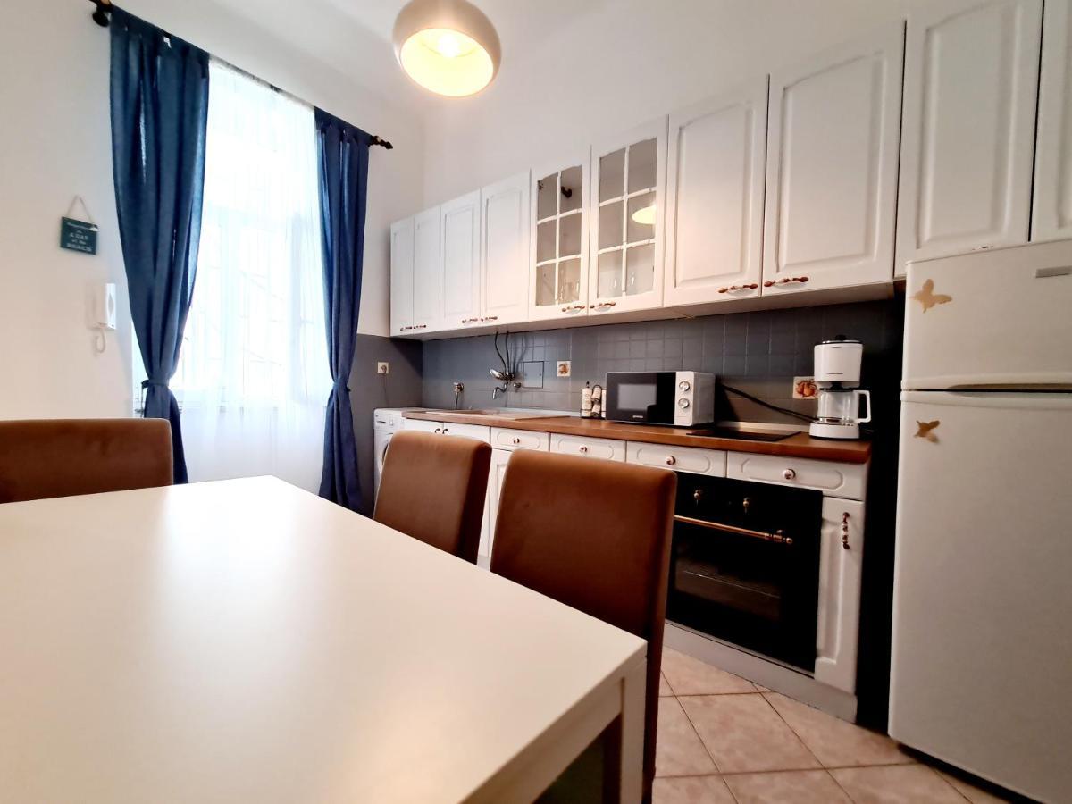 Apartment Zoey Опатія Екстер'єр фото